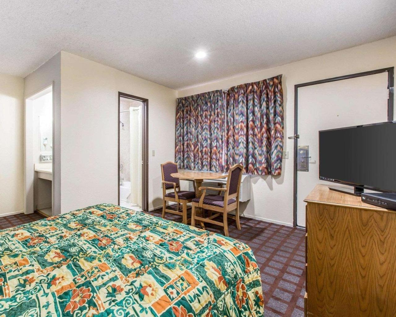 Rodeway Wildwood 2*